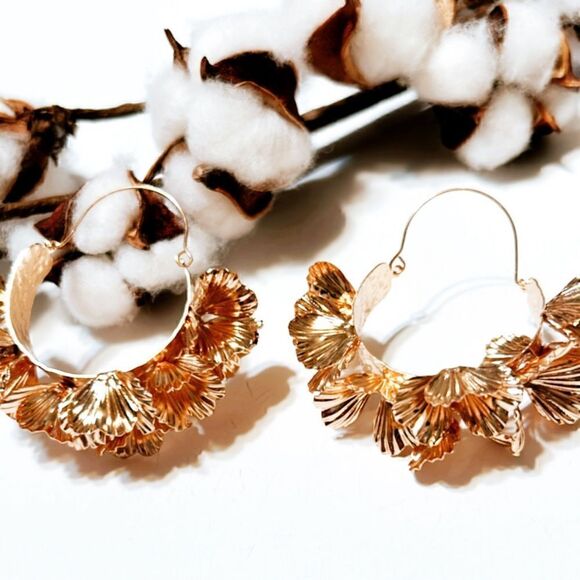 Floral hoop earrings N138 - Picture 4 of 4